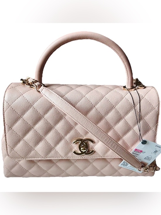CHANEL Handbags - ❌SOLD ELSEWHERE❌NEW CHANEL 21A Pink Caviar Leather Gold HW. Medium Coco